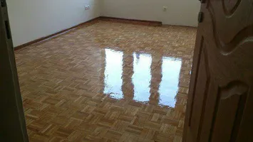 روی پارکت با کفش راه نروید