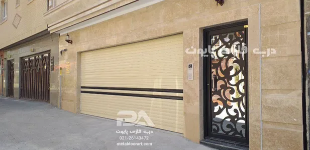 نمونه اجرا شده درب فلزی مدل نیلوفر پایون در اندازه تک لنگه