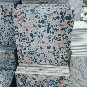 موزاییک40×40سنگ سرخ وسیاه نیمه بادام