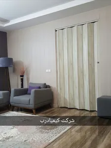 درب آکاردئونی پی وی سی تمام روکش 