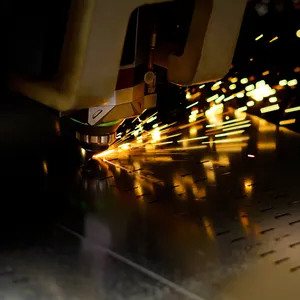 برش انواع درب ساختمانی با لیزر در شیراز شرکت کولاک فن 