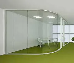 اتاق شیشه ای 