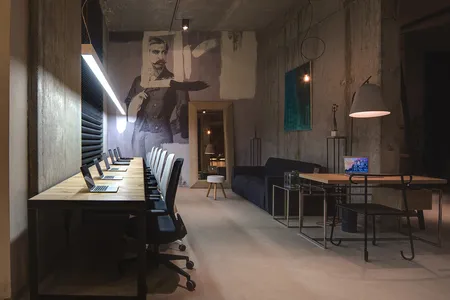 اداری تجاری