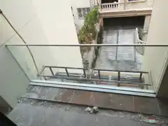 عکس شماره 36387 نصب-و-اجرای-انواع-جانپناه-شیشه-ای