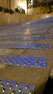 ترمز رمپ محافظ ستون 