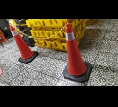 کله قندی مخروطی ترافیکی