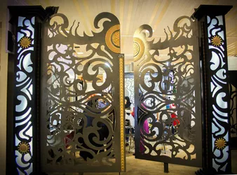 عکس درب ورودی ویلای پایون 10949