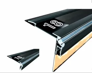 عکس چراغ لب پله روکار mcr 19197