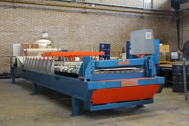 عکس ساخت دستگاه ساندویچ پانل سقفی و دیواری  32535