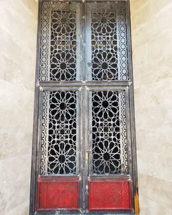 عکس ساخت انواع درب و پنجره های ساده وطرحدار و.... 32691