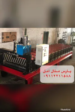 عکس فروشنده دستگاه حلب شیروانی زن 37040