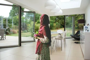 عکس مجری نمای شیشه ای و درب و پنجره آلومینیوم و upvc 45451