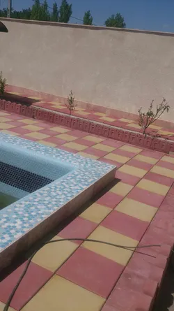 عکس کفپوش زرد و قرمز 8524