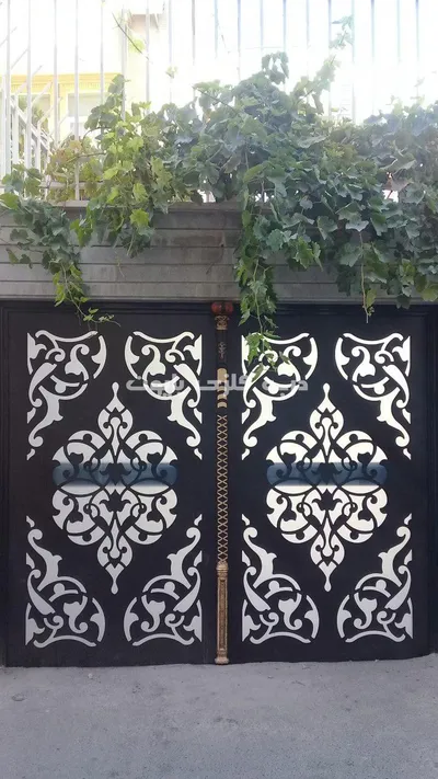 عکس درب حیاطی مدل 024 پایون 19035