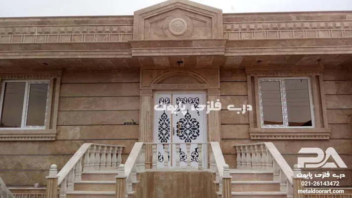 عکس مدل 024 درب فلزی پایون به رنگ سفید کوره ای 19036