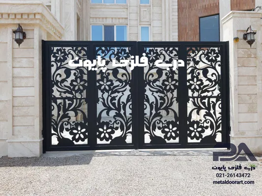 عکس در ورودی پارکینگ مدل 033 درب فلزی پایون 19048