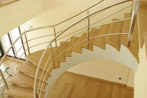 عکس پله چوبی بلوط 21535