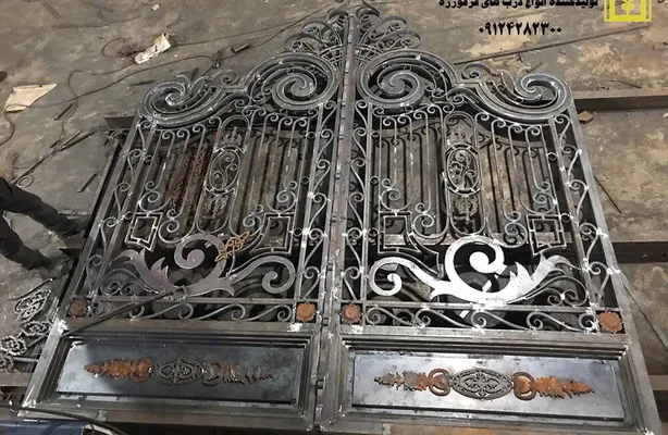 عکس درب برش لیزر برجسته شده 21811