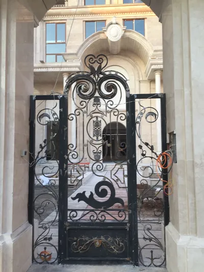 عکس چهارچوب فرانسوی چهارچوب مکزیکی درب فرفورژه زارعی 22408