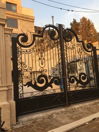 عکس چهارچوب فرانسوی چهارچوب مکزیکی درب فرفورژه زارعی 22409