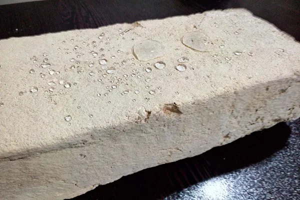 عکس عایق نانو ضدآب و ضدشوره دائمی آجر نما نانو کسری 28047