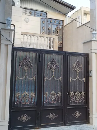 عکس ساخت انواع درب و پنجره های ساده وطرحدار و.... 32692