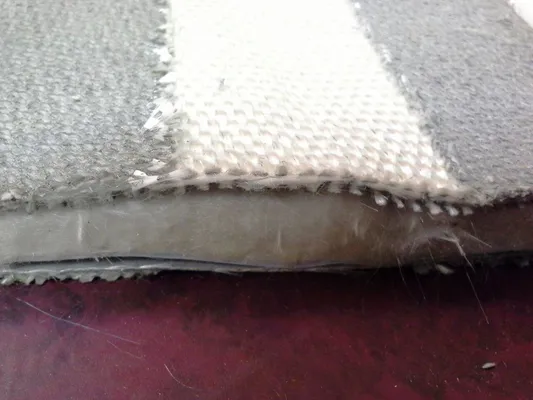 عکس لحاف ضدآتش آریاناتقویت شده با دولایه الیاف شیشه 403