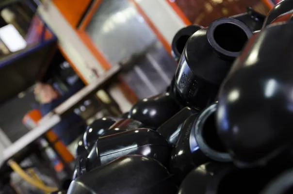 عکس تیوپ 42915