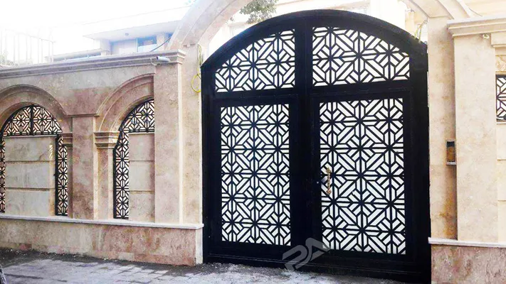 عکس درب ورودی ساختمان پایون 43041